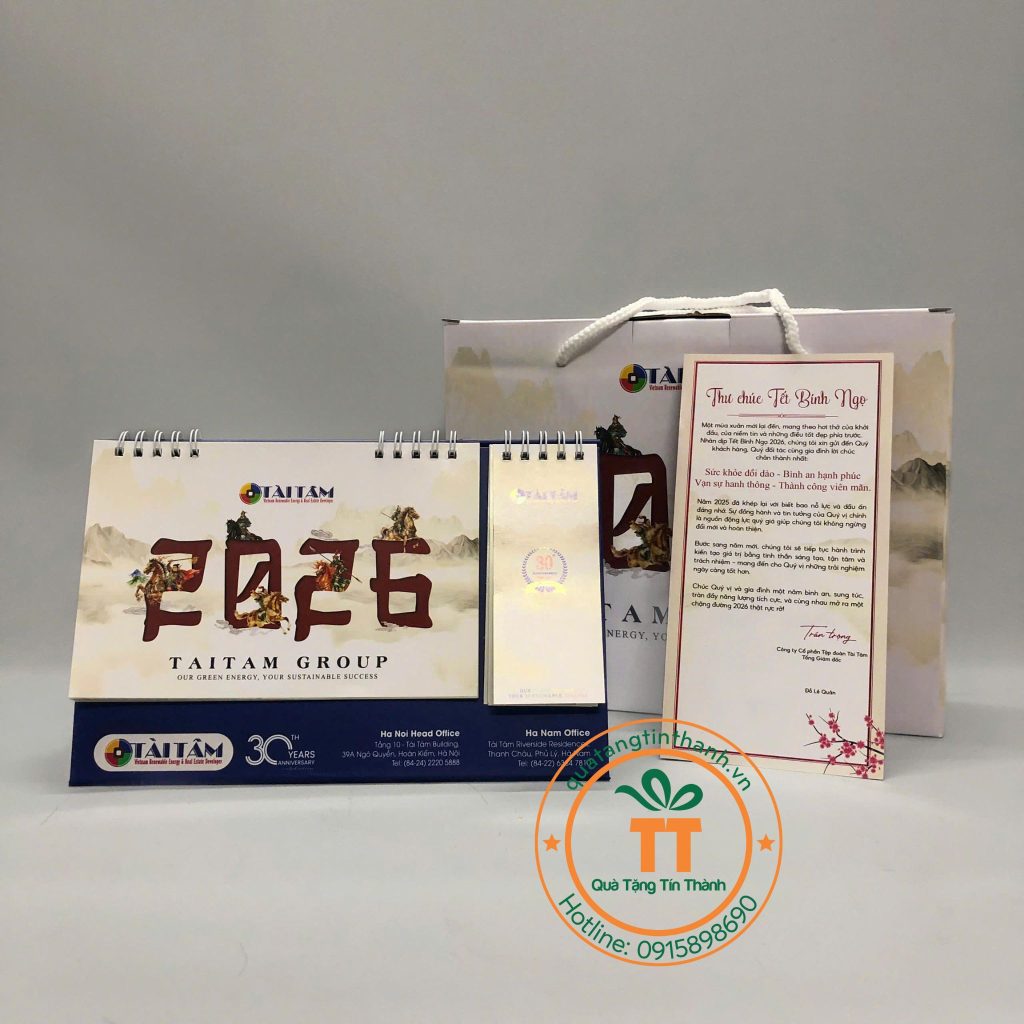 lịch giấy để bàn