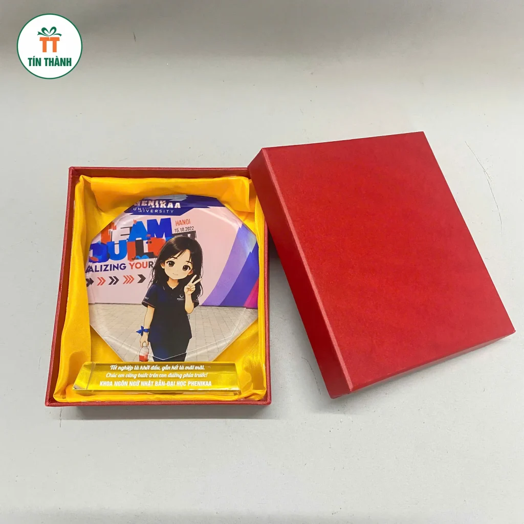 Dự Án Kỷ Niệm Chương Pha Lê: Quà Tặng Tốt Nghiệp Khoa Ngôn Ngữ Nhật Bản - Đại Học PHENIKAA